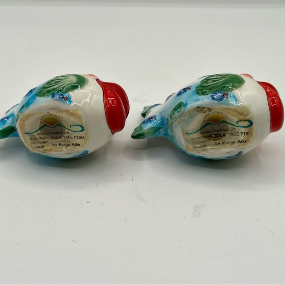 Colorful Ceramic Fish Decor with salt and pepper shakers - Picture 11 of 13